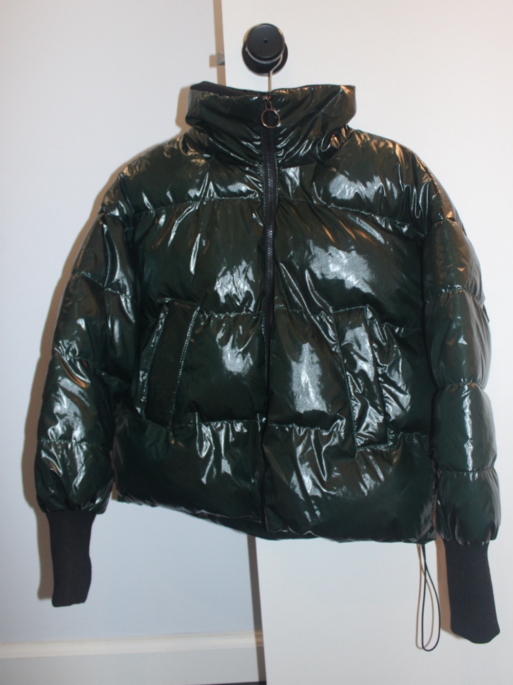 Anna Cai New York Glossy Cropped Puffer Jacket - Dark Green / Emerald, Size S